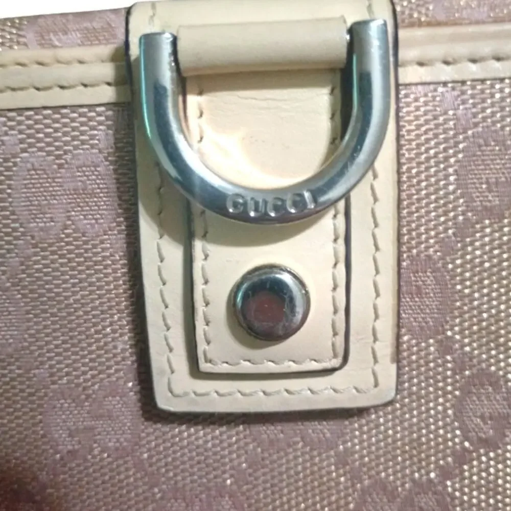 Authentic Gucci Pink and Silver D Ring Abby Compact Wallet